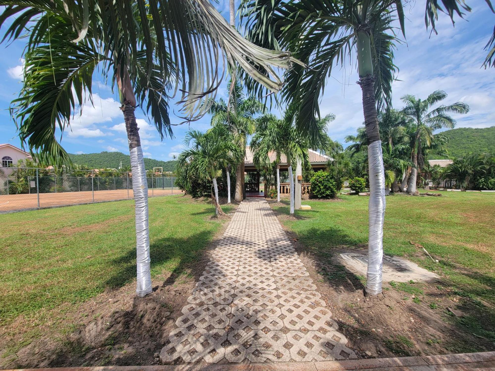 Comfortable Strategic Lodging Quarters Spanish Town 外观 照片